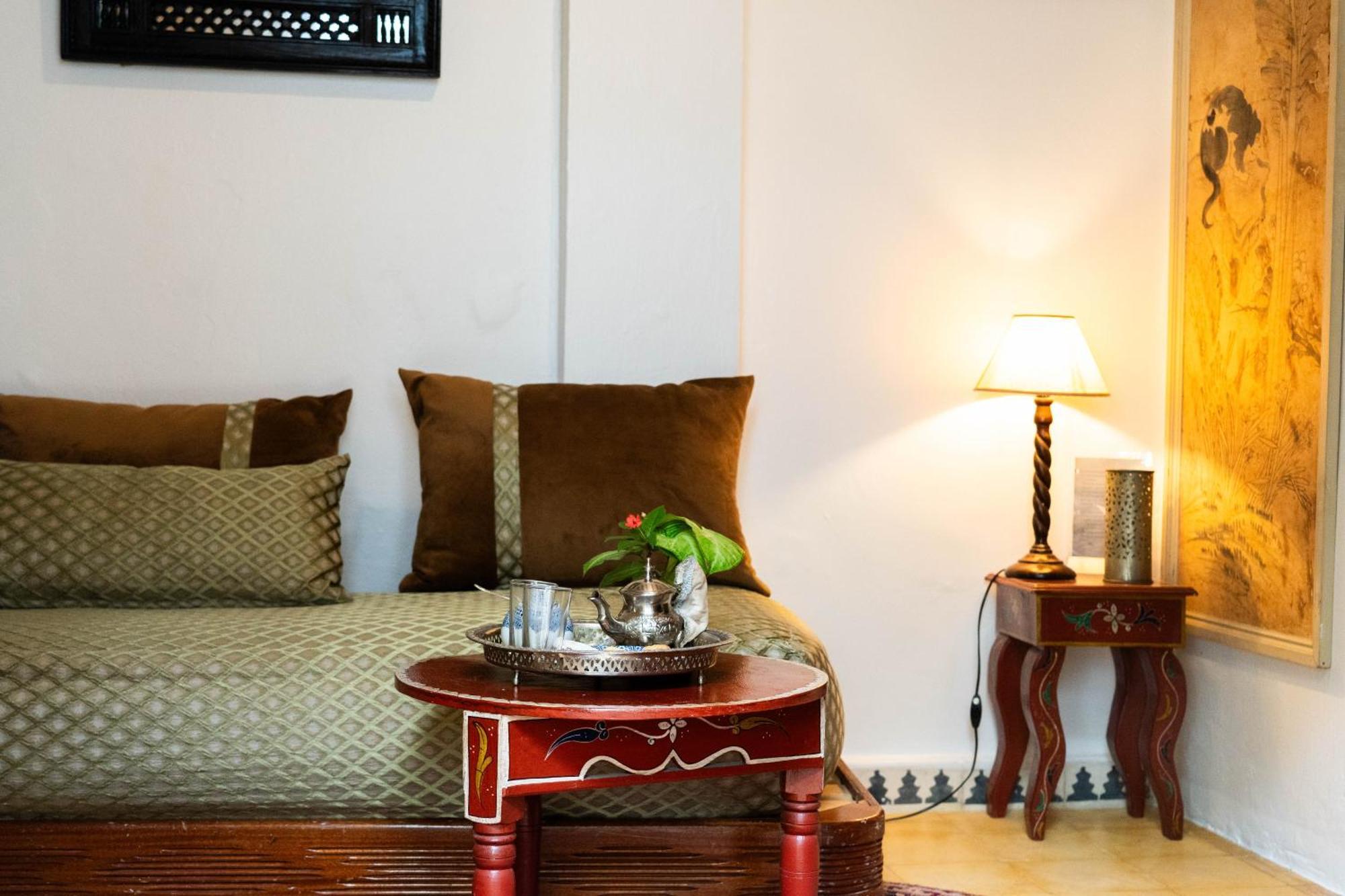 Riad Oasis D'อซิลาห์ ภายนอก รูปภาพ